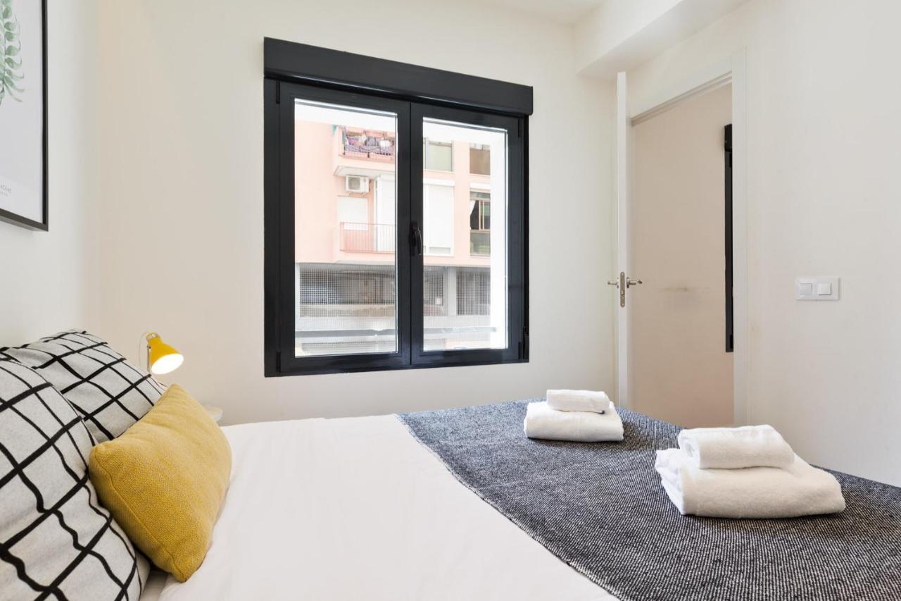 Urban Chill Apartments By Olala Homes L'Hospitalet de Llobregat Bagian luar foto