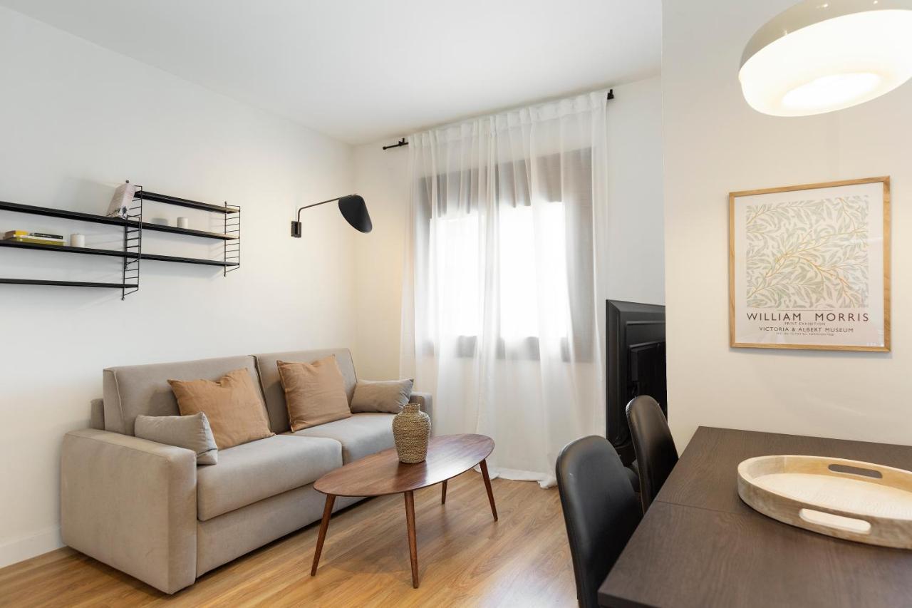 Urban Chill Apartments By Olala Homes L'Hospitalet de Llobregat Bagian luar foto