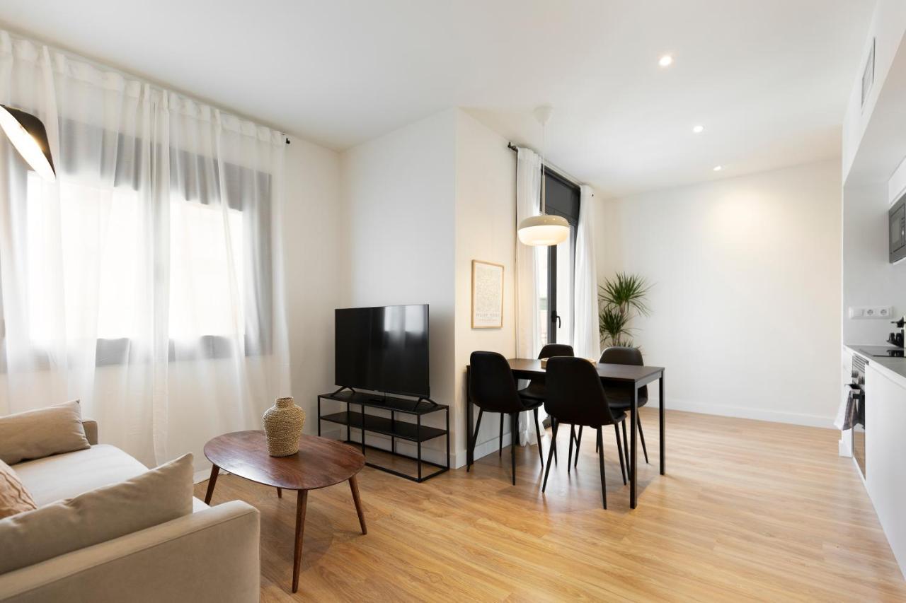 Urban Chill Apartments By Olala Homes L'Hospitalet de Llobregat Bagian luar foto